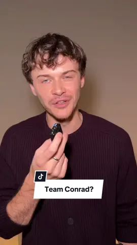 Is #chrisbriney #teamconrad or #teamjeremiah? #voguegermany #conradfisher 