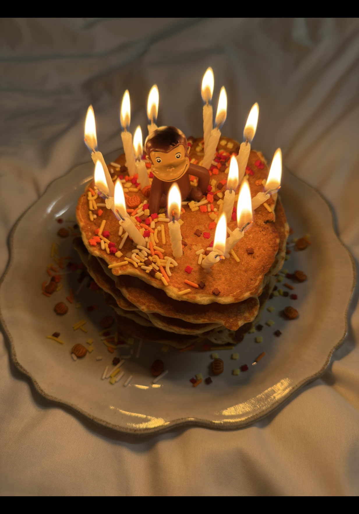 Sunday it’s for pancake day, happy birthday to me 💛  #curiousgeorge #pancakeday #birthday #fyp #fall 