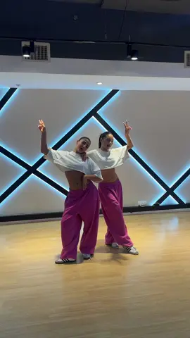 #foryou #ריקוד#סטודיולריקוד #אדלאלבחר #אדלפדיאנטי סדנאות ריקוד @אדל אלבחר @אדל פריאנטי 