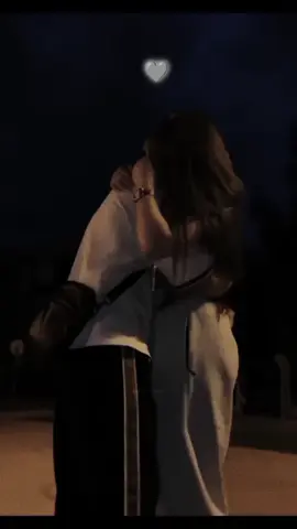 مشتاكلك___موت__🩶🥹𝑨🔗 #تصميمي🎶🎵 #ستوريات  #حب____🩶🫀