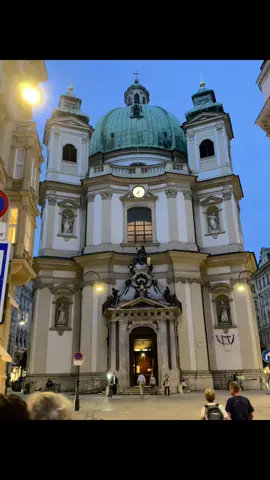 Beautiful #Vienna thank you to all the amazing people that I caught up with I had the best 48 hours of my life being able to rent a scooter and see the whole city has just been absolutely fantastic and visited so many incredible places got so many fantastic recordings and now the #AustrianAccent Is all on.!!! #researchtrip #dialectcoach #accentcoach 