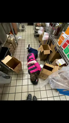 I don’t work there anymore I just rlly love that pic #hatsunemiku #vocaloid #projectsekai  #cosplay @Aether @⭐️Jericho/Jeri⭐️ @Kιαƚʂυ? @サヤー @Ash [89/70] @Testicle 3000 @່ @🤍 @yiyi⁷ [49%] @THE #1 Two Time fan @Gillian 🇵🇸 @christio23 