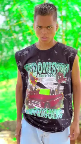 عرفين احنا بنقلد مين😂😅#الله_علي_البولبول😂😂 #مريم_زعلانه_مني_اروح_اصلحا_بقاا #اكسبلور #ترند_تيك_توك #حمص_ومريم 