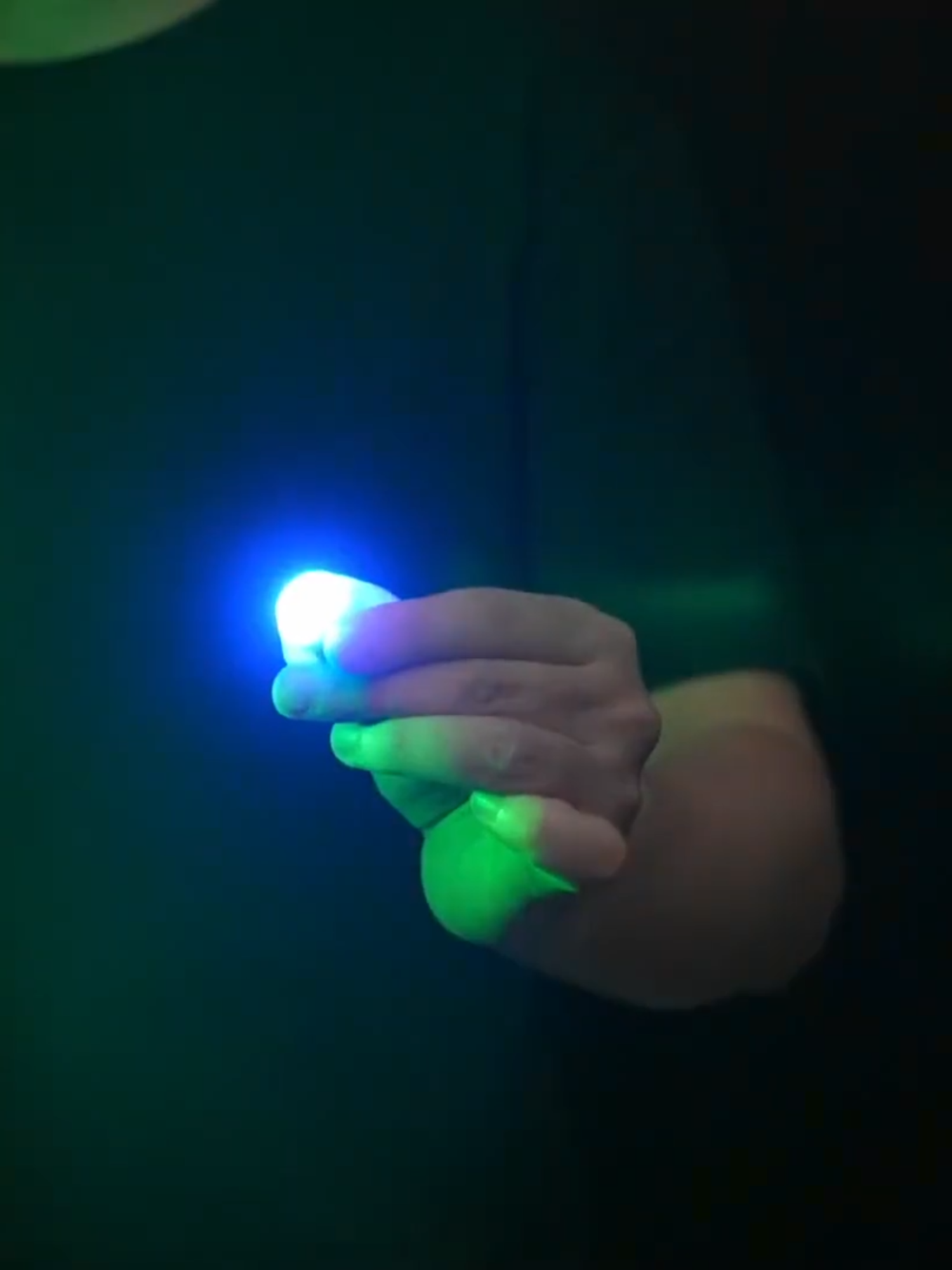 Light at your fingertips — literally! ✨ With Thumb Lights by T‑Tech, you can make beams of light appear, vanish, and dance in mid‑air. 🔴 RGB colour change ⚡ Strobe effects 🔋 Fast‑charging design Perfect for close‑up, stage, or just amazing your friends. 🎩 Grab yours now 👉 https://dudethatscoolmagic.co.uk/product/thumb-lights-by-t-tech/ #ThumbLights #MagicTrick #VisualMagic #CloseUpMagic #StageMagic #MagicProps #LightUpMagic #MagicShop #DudeThatsCoolMagic