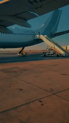 🙅✈️ #الغربه_وايامها_ربنا_يهونها💔 