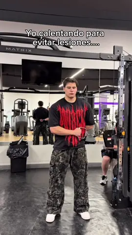 Y aún así yo me lesiono 💀 #GymTok #Fitness #gym #fyp #aesthetic 