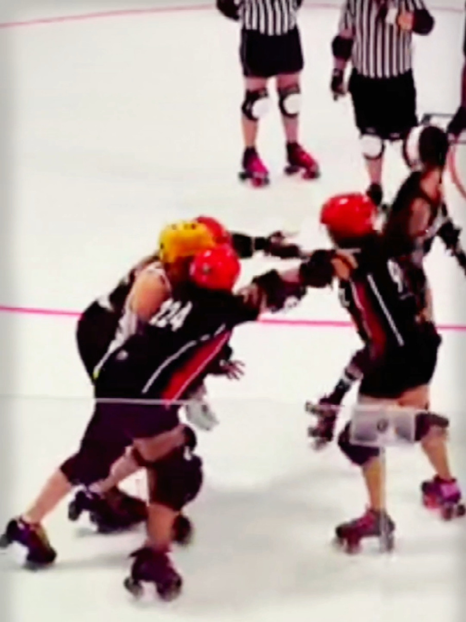 so much fun this past weekend!! #rollerderby #sanctioned #wftda #allstarsjuarez 