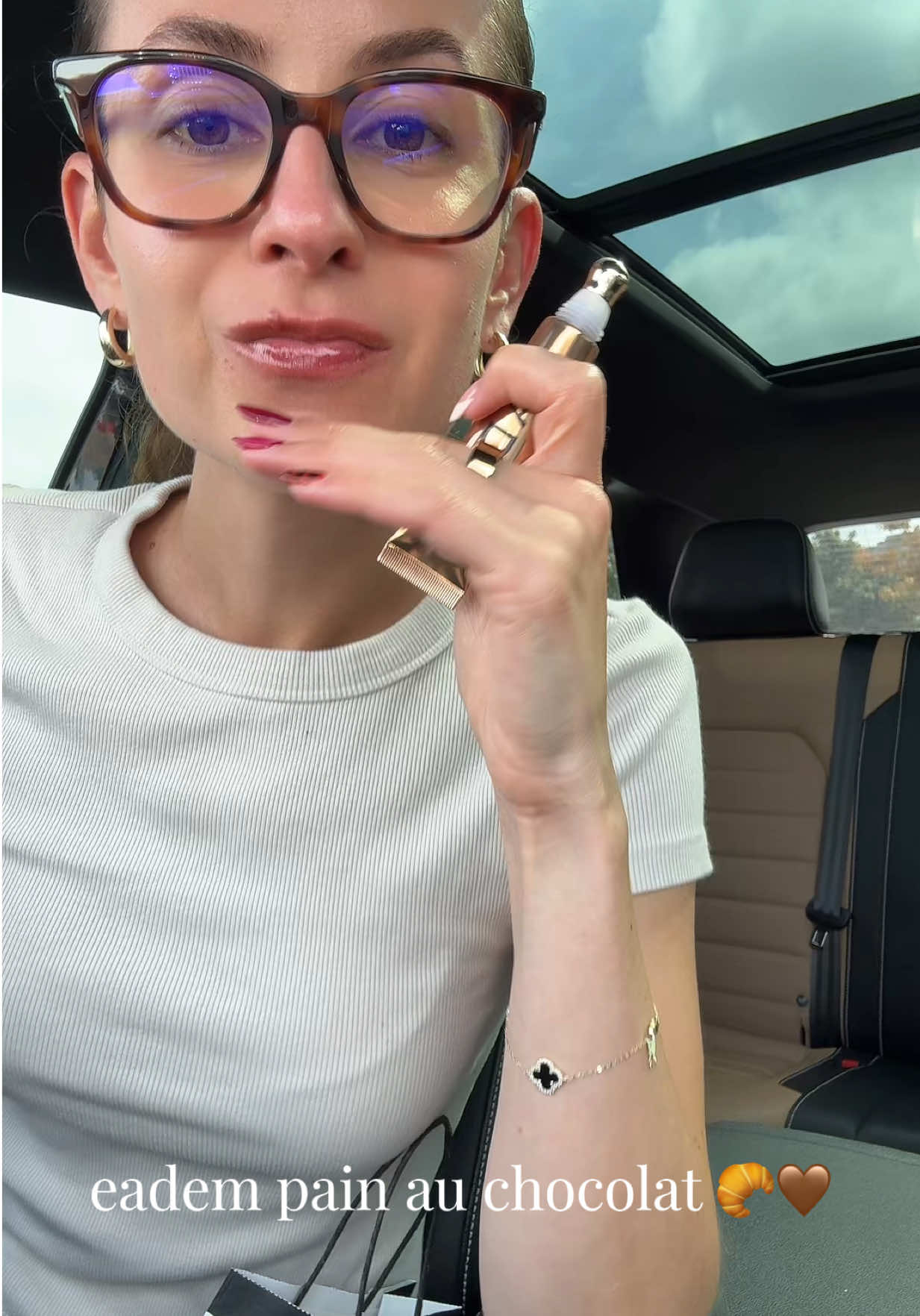 New @EADEM lip color buttery, glossy, indulgent - pain au chocolat 🤎🍫 #eademlechouchou #sephora #lipgloss #eadem #makeup 