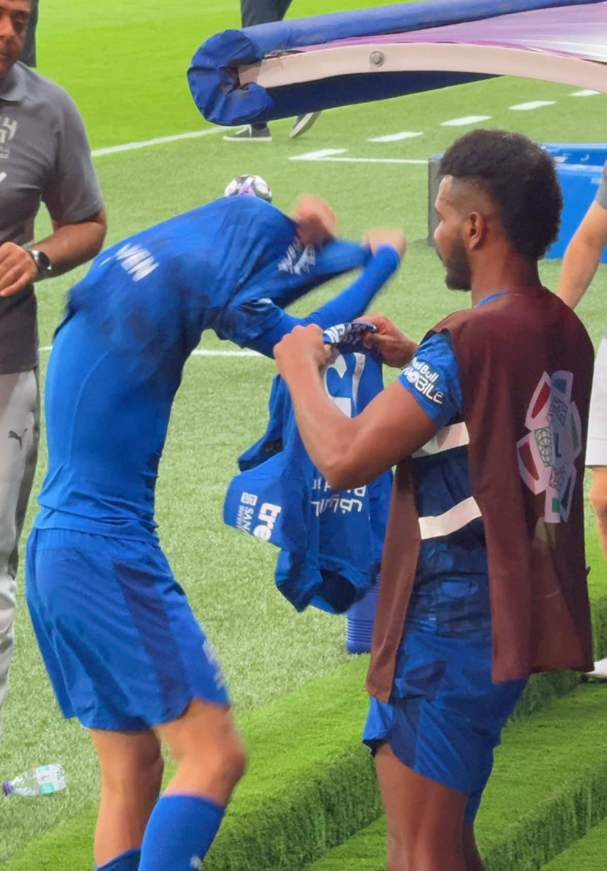 خروج الاسطورة سالم الدوسري وكانسيلو ودخول القحطاني واليامي 💙 الهلال vs القادسية الجولة الثانية 13/09/2025 #دوري_روشن_السعودي  #alhilal #hilalihub #explore @نادي الهلال السعودي | Al Hilal @SPL @Salem AlDossari 