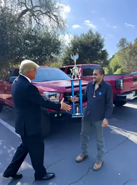 Cuando mi compa jilguero de los bélicos segana el trofeo nuestro precisen Donald Trump llega a felicitarlo #Donald Trump#3D #viral #c10lalo #foryou 