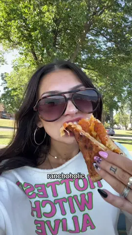 ranch over blue cheese #ranch #pizza #fypシ #relatable 