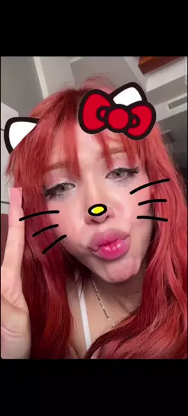 @Yeri MUA yerimua está llorando tiene miedo que le pase algo en pleno concierto #fyp #humor #yerimuanoestasola #videoviral #dechava 