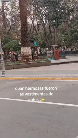 #epocaantigua #vestimentasdemujer #bolivia #hermosas 