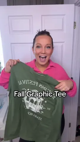 The cutest fall long sleeve tee! #falloutfit #falltee #graphictee #OOTD #tryon 
