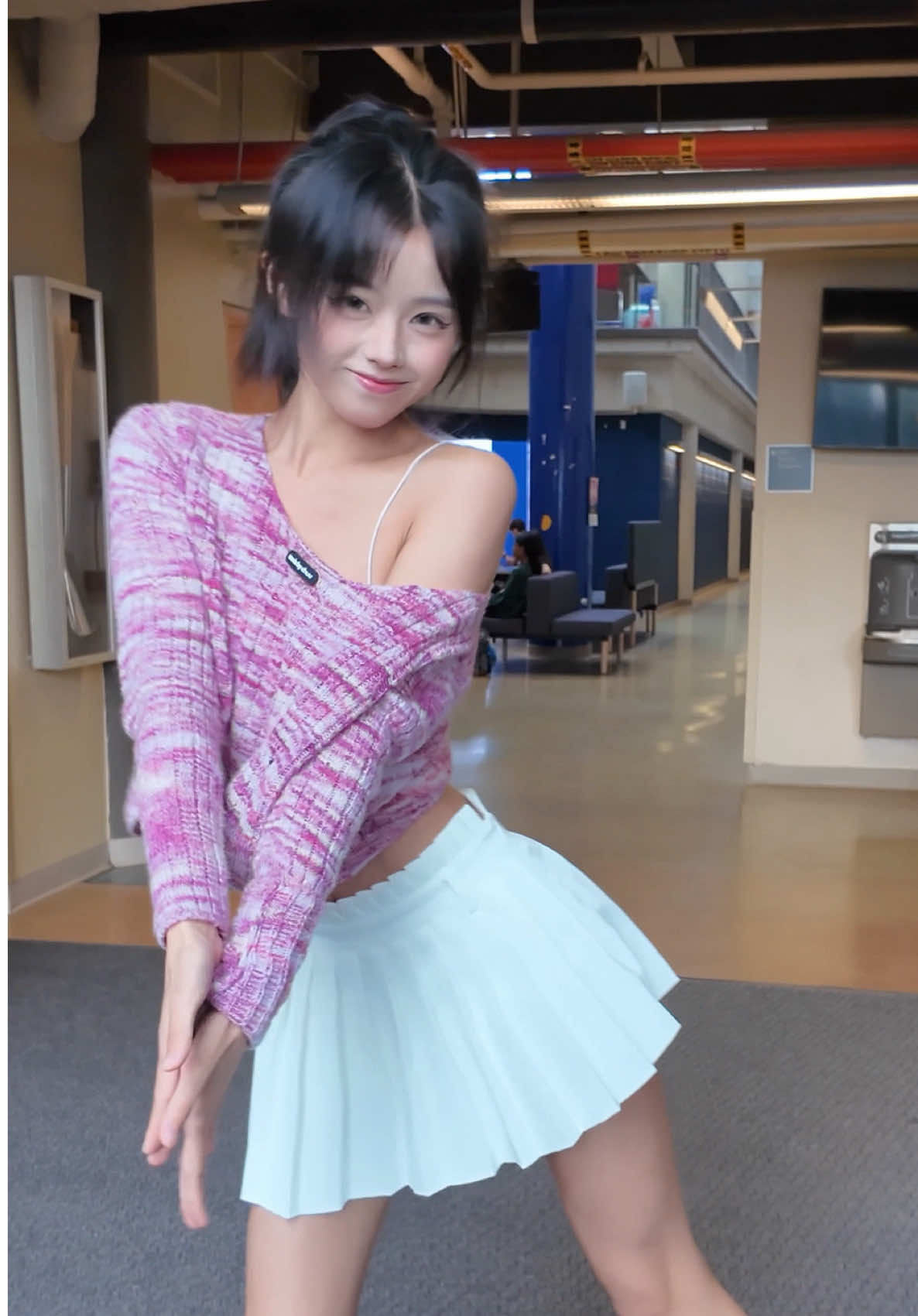 I look stunning in anything#engineering #dance #fyp #canada_life🇨🇦 