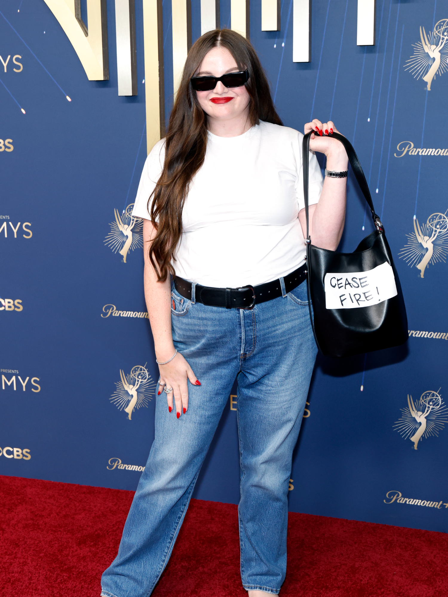 #MeganStalter stepped out on the 2025 #Emmys red carpet with a purse that says 'Cease Fire!'