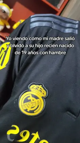 Yo viendo como mi madre se olvida de mi :< #fyp #paratii #humor #mamá #viral 