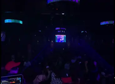 អ្នកនៅក្នុងនឹងCmtមួយមក😁