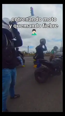 como no lo deje meterse a la mala comenzó a buscar problemas 🔥 HAY PARTE 2 🔥 en mi perfil  #bogotá #motos 