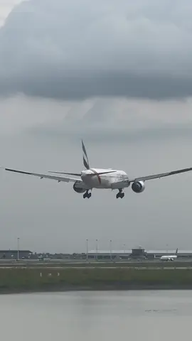 Emirates l b777-300(ER) SING - KTI #avi#aviationloversp#fypシ゚p#fypc#techointernationalairport