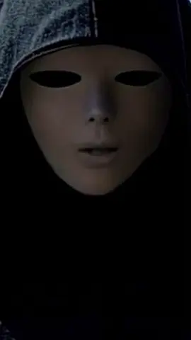 Cuando empiezas a interesarte por el desarrollo espiritual, corres un peligro. ¡Sí! Un peligro. Hoy en día la gente ve videos y empieza a sentirse orgullosa de ser esotérico o tarotista, pero sin entender lo que realmente les espera. ¿Qué clase de practicante espiritual eres, si caminando por la calle ves una botella tirada y no la recoges? ¿De qué te sirve la espiritualidad si gritas tanto que estás 