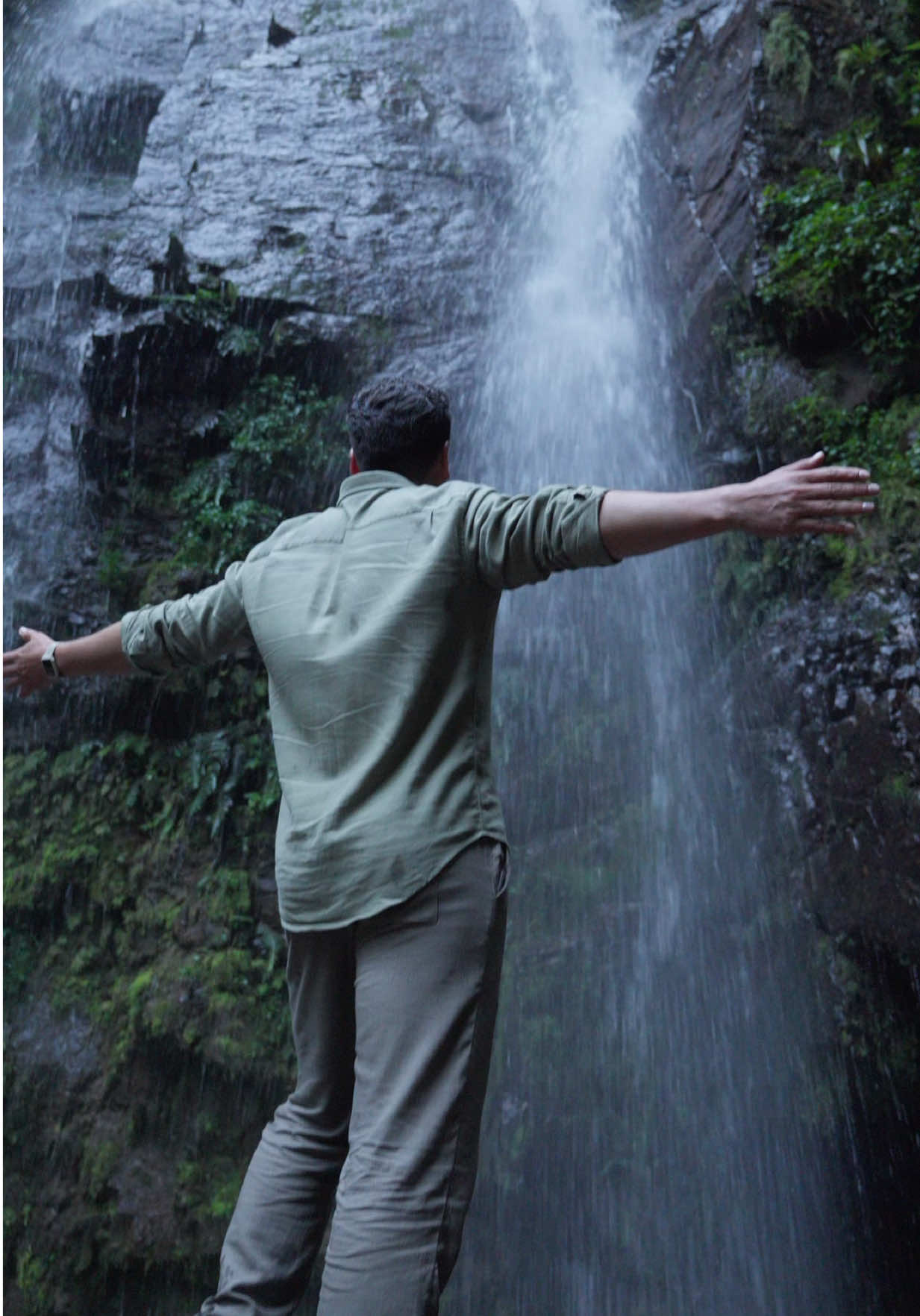 Así es la cascada Macabeita ubicada a 15 minutos del centro de Macas. #macas #cascada #lugaresparavisitar #ecuador #moronasantiago
