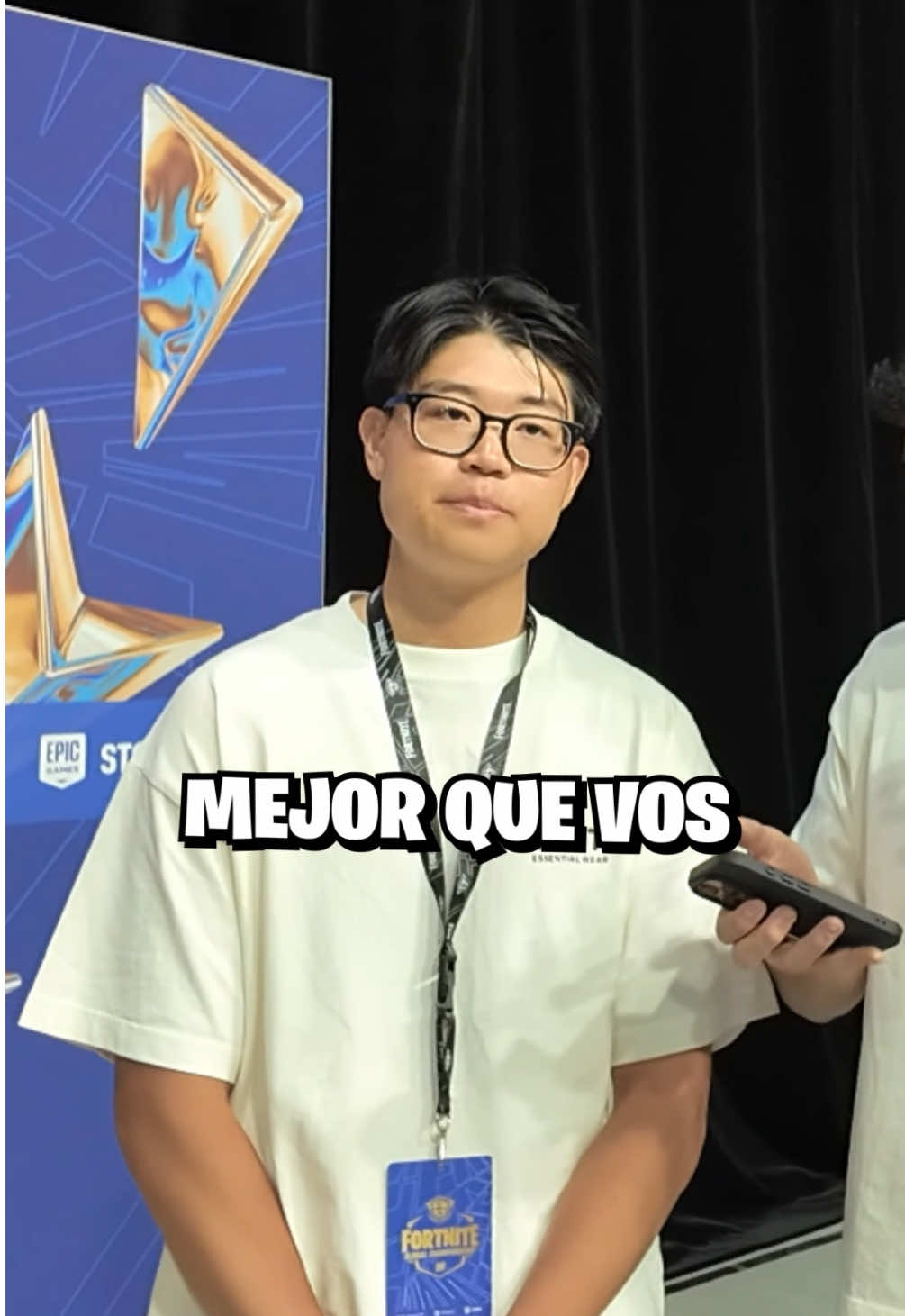 ANDATE DEL VIDEO CUANDO ESCUCHES A ALGUIEN MEJOR QUE VOS FT. KHANADA