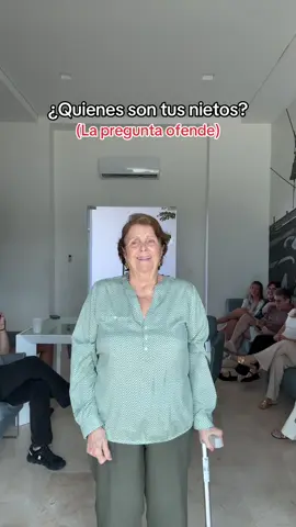 Les presentamos a nuestra abuela, falta la otra 🥹