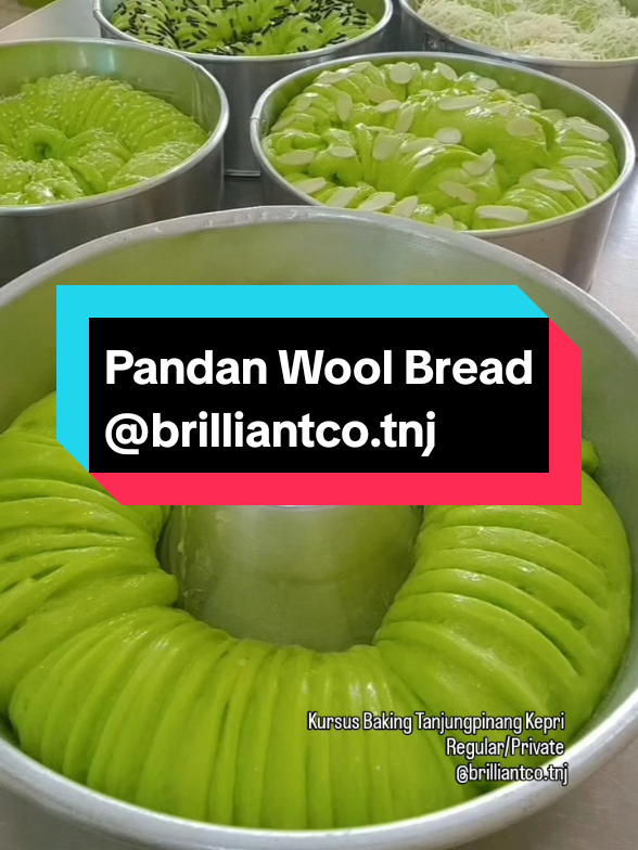 Pandan Wool Bread  Edisi super green, warm and legits Baking Class  Regular/Private  For more info 081378164323 #tanjungpinang #bintan #infokepri #infopinang #fyp 