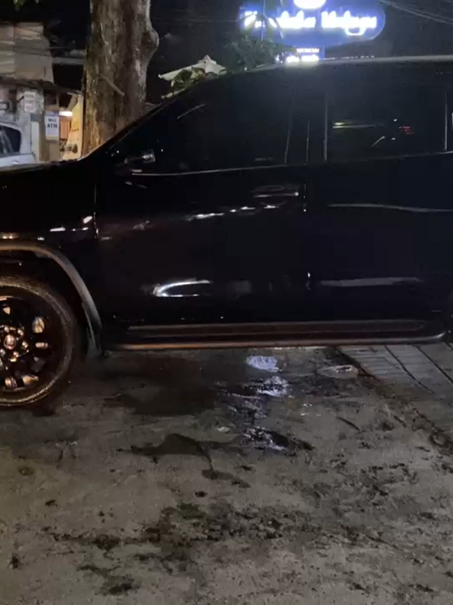 Ketampanan si hitam di malam hari #fortuner2025 #fortunergrsport #cumicumidarat 