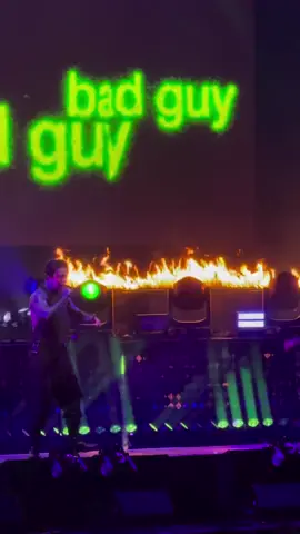 Falling in reverse -Bad guy. Toronto Budweiser arena 10.09.2025 #fallinginreverse #ronnieradke #budwaiserstagetoronto #toronto #badguy 