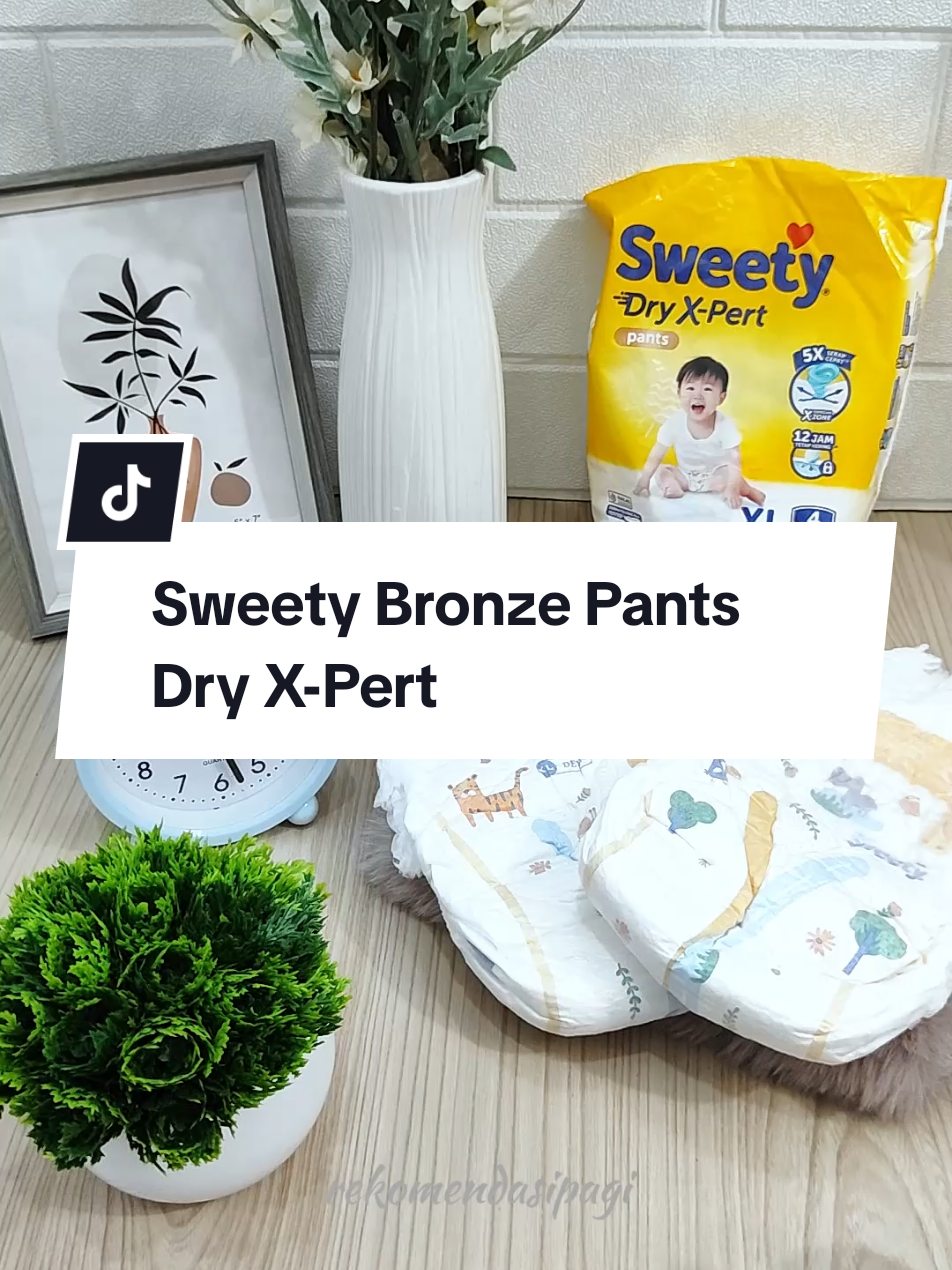 Sweety Bronze Pants Dry X-Pert, popok bayi dengan harga terjangkau, cepat menyerap dan nyaman #sweety #popoksweety #sweetybronzepants #popokbayi #modalkontendoang #gajiansale #DijaminCUAN 