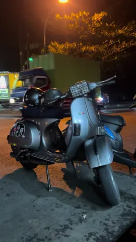 😞#vespa #fyp #vespaclassic #lewatberanda #vespaabu 