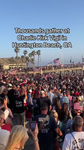 🚨California: Incredible display of support for Charlie Kirk, God and America tonight  #CharlieKirk 