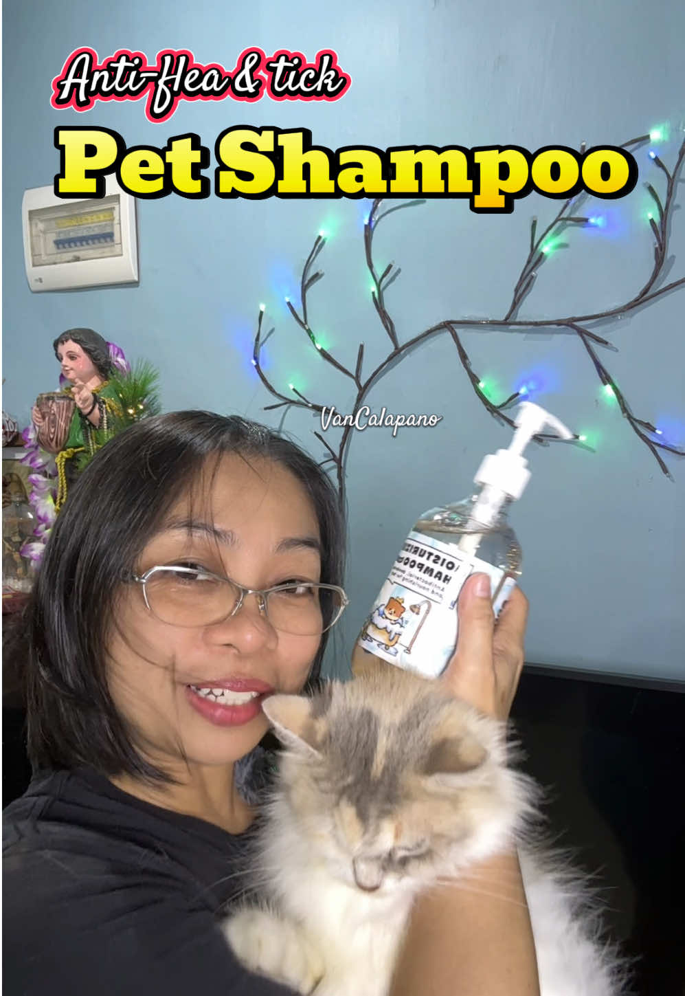 Anti tick andnflea shampoo for pets cats and dogs. Specially made for pets with thick hair. #petshampoo #licksafe #petwell