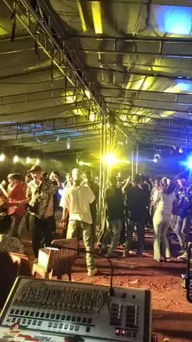 #juvelighting  #penfuipunk  #ASTJ GANK @GOLGOTA AUDIO AND LIGTHING  #manyalahabangku  #fyppppppppp  #lightingkupangntt  #kupangparty  #timurparty  #gacorparah🔥 