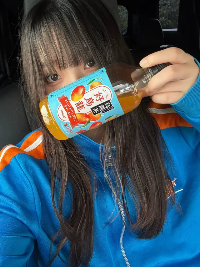 車高をあげるのではない。車庫を下げるのだ。 コンクリ剥がしたのでコンクリ流します。 毎日届くのは車のパーツ、貯金はゼーロー。生活困窮レーシング。あ...そもそも愛車ポンコツやから走れても無いんやった^^ #180sx #ha11s #神戸 #車好き女子 
