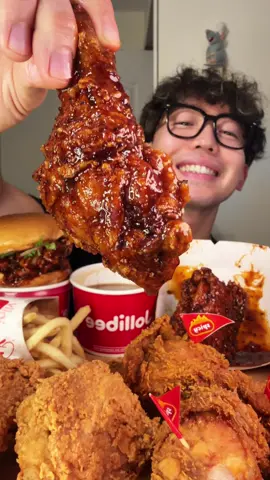 ASMR Mukbang | Korean BBQ Chicken from jollibee  Full Mukbang eating video check out my Yotube Page:  youtube.com/@samifoodasmr #Mukbang #jollibee #friedchicken #Foodie #asmr     