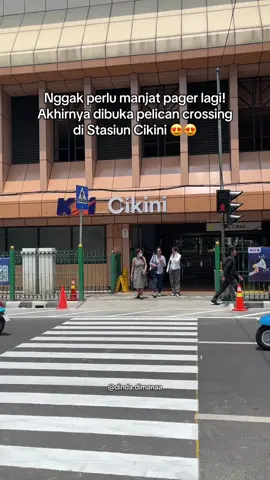 Akhirnya ada jalan buat nyebrang di Stasiun Cikini mulai Senin, 15 September 2025 🥰 #fyp #jakarta #pejuangrupiah #krlcommuterline #cikini 
