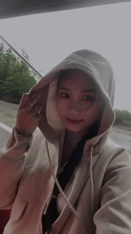 Đi cùng em băng qua con sông mưa gió #međonthan #chucmoinguoixemvideovuive🤭❤ #CapCut 