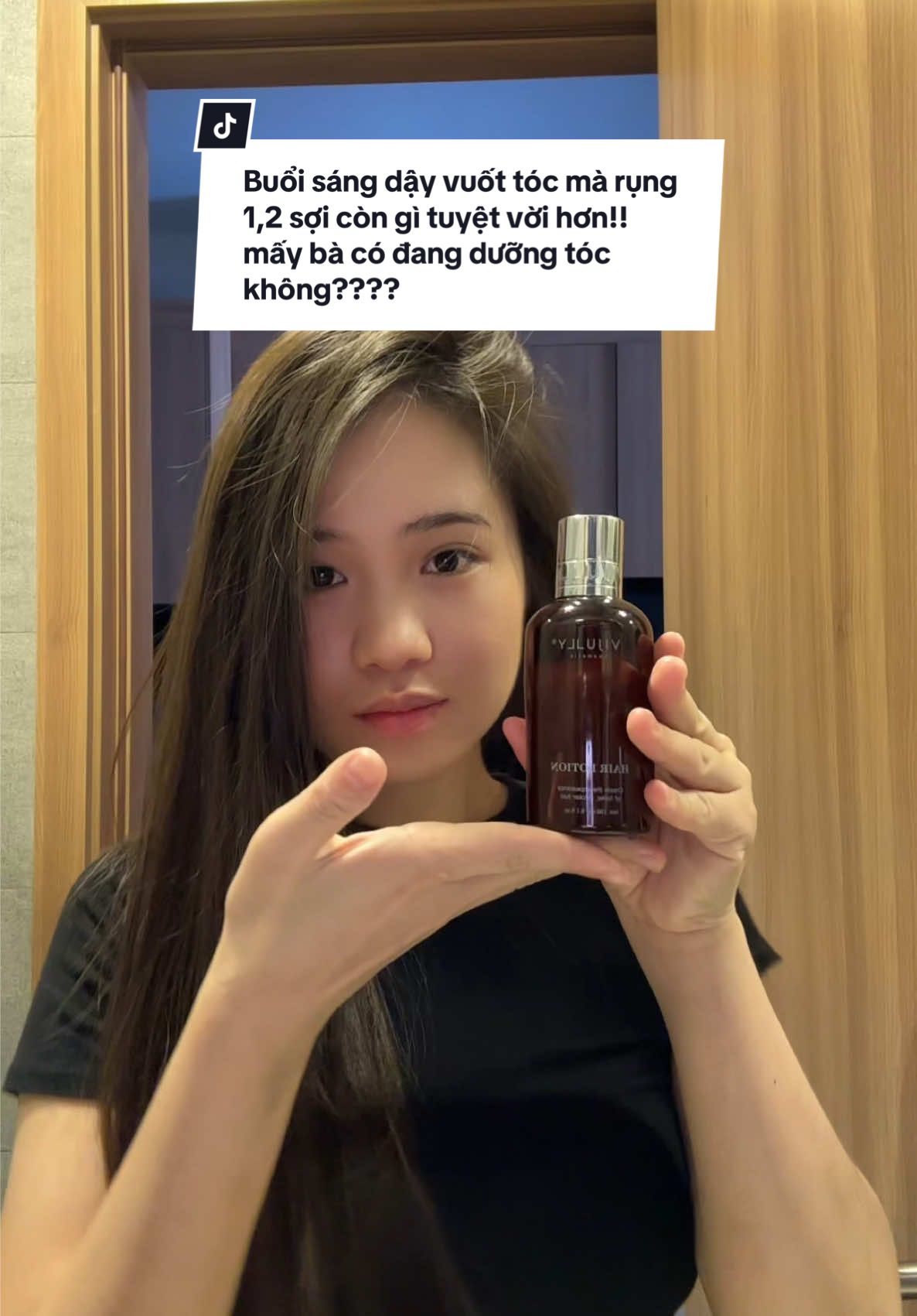 Tóc cũng như cây xanh không chăm không dưỡng sao mà tốt được mấy bà ơii???Không chăm không dưỡng tóc sao tóc có thể đẹp và nang tóc chắc khoẻ.Xịt tóc#vijully chỉ cần bỏ ra 5p mỗi ngày tóc sẽ chắc khoẻ hơn đó ạ#duongtoc #chamsoctoctainha #xittoc #viral 