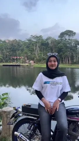 mana nih pecinta cb#cbindonesia #cb125se #cbbucin #cewekcb #pesonacb #masukberanda #fypシ #4you #cbnyenimaseeee 