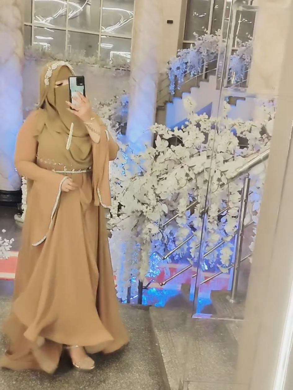 .دي غزاله تايهه وعامله أزمه 🦌 🦌 🔥👑 #خليجيه #الازهر_الشريف #منتقبات #CapCut #فرح 