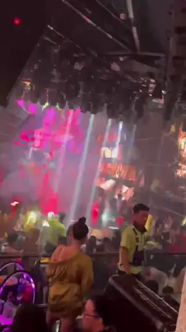 #303gardenstation Người mang cho e tổn thương😢 E đi bar quẩy🤪 #xuhuong #tohopgiaitri #varl #phamvandonggovap 