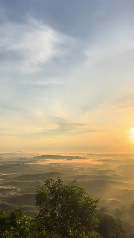 Sunrise MT Parung 1320 ✨ #sunrise #gunung 