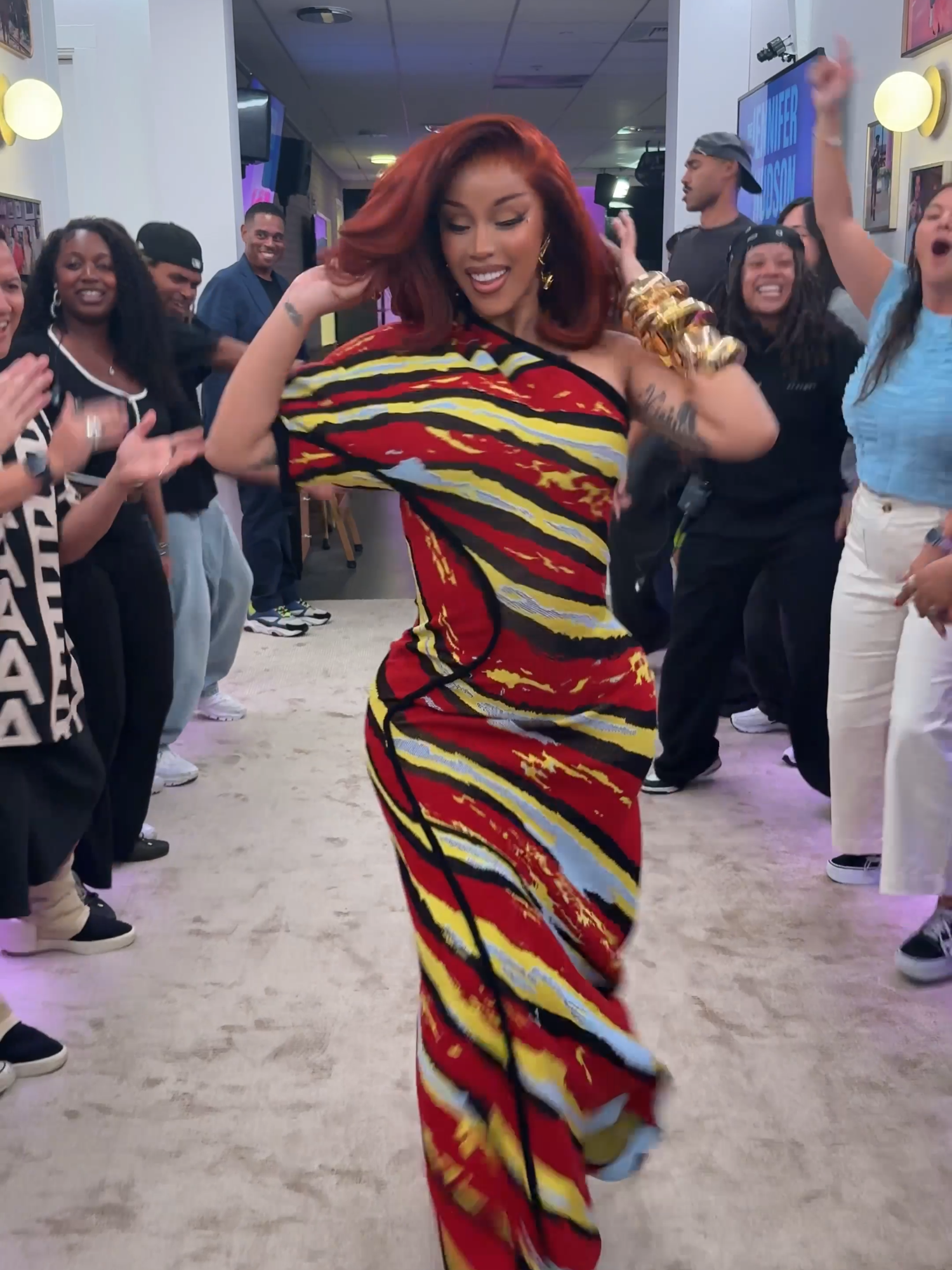 All rise for @iamcardib! 🙌🏾