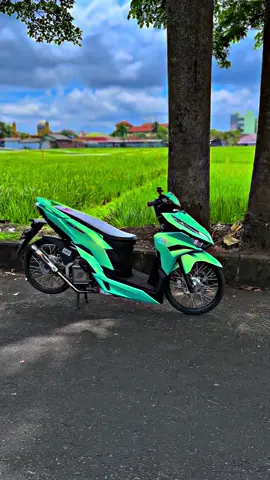 Udh tampan belum🥺#thailandstyle🇹🇭 #variomodifikasi #varioring17 #vario125new 