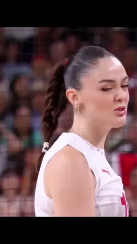 habibi 🤍#tiktokviral #kaptanzehragunes18 #zehragunes #fyp #girlssupportgirls @Zehra Gunes @VakıfBank SK 