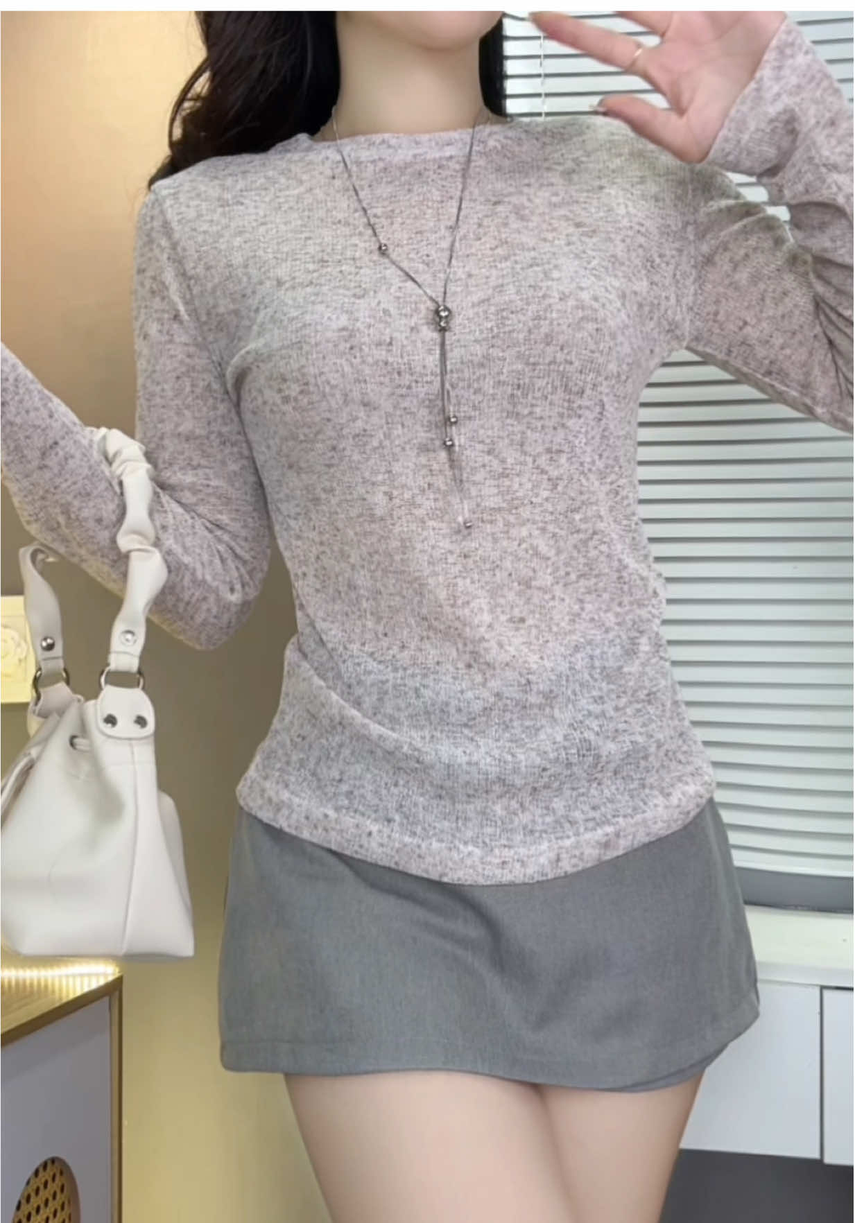 Áo thun dệt kim chất mỏng nhẹ 