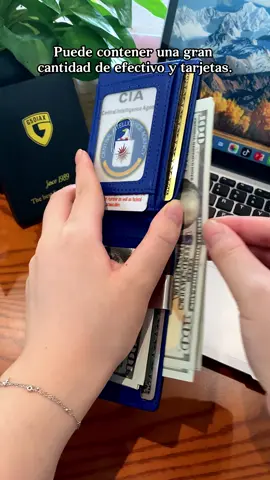 Beauty and strength coexist! 🔥Ultra-thin and large-capacity carbon fiber, this is a man's wallet👑 #wallet#rfidwallet#GetReadyforFashionWeek#FallFreshness #tiktokshop